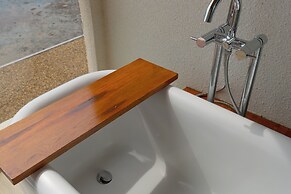 Tasana Bar and Luxury resort