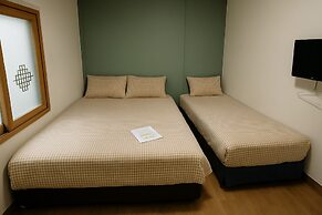 Maison hotel Dongdaemun history station