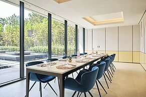 Grand Josun Hill Suite