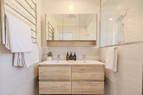 Seaview Heights by the BnB Collection