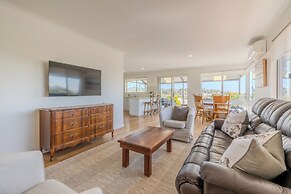 Seaview Heights by the BnB Collection