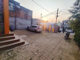 Rudrakasha Guest House By GRB