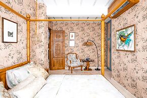 Luxurious Arakana Villa with Pool