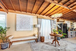 Luxurious Arakana Villa with Pool