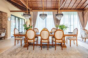 Luxurious Arakana Villa with Pool