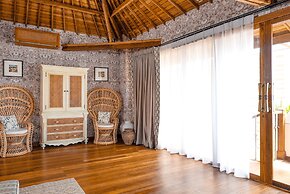 Luxurious Arakana Villa with Pool