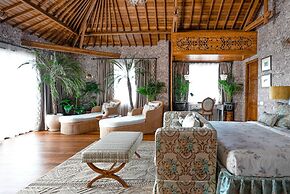 Luxurious Arakana Villa with Pool