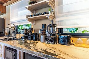 Luxurious Arakana Villa with Pool