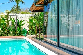 Luxurious Arakana Villa with Pool