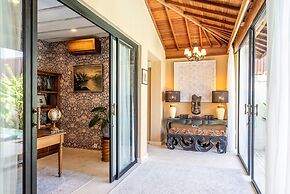 Luxurious Arakana Villa with Pool