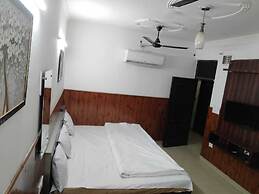 Shri Sai Guest House