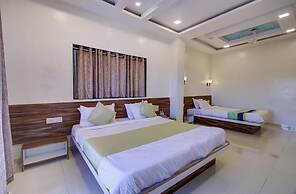 Straw Bella Inn Villa