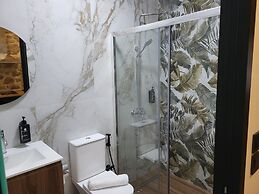 1929 Boutique Residences