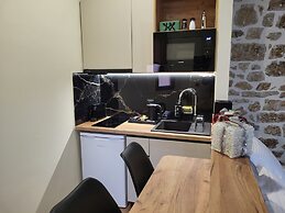 1929 Boutique Residences