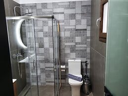 1929 Boutique Residences