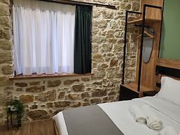 1929 Boutique Residences