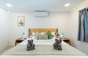 Zen Style Pool Access Townhouse