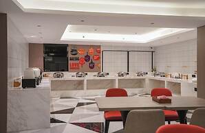 Baoli International Hotel-Baili Square