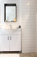 1 BR Apt TLV TAU by Sea N' Rent