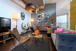 SleepinRoomz Boutique Hotel