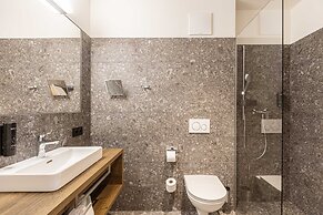 Superior Lodge With Finnish Sauna