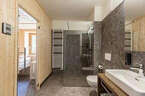 Superior Lodge With Finnish Sauna