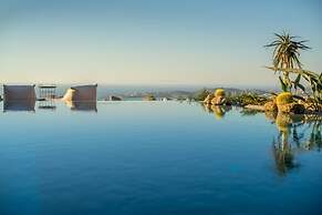 Luxury Villa Delphinus - Allparos Villas