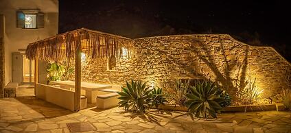 Luxury Villa Delphinus - Allparos Villas