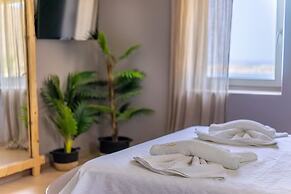 Luxury Villa Delphinus - Allparos Villas