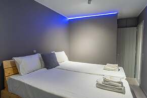 Luxury Villa Delphinus - Allparos Villas