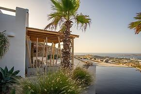 Luxury Villa Delphinus - Allparos Villas
