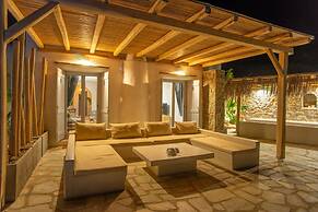 Luxury Villa Delphinus - Allparos Villas