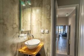 Luxury Villa Delphinus - Allparos Villas