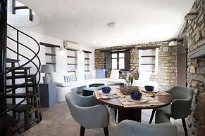 Aspro Paros Villa for 6-7