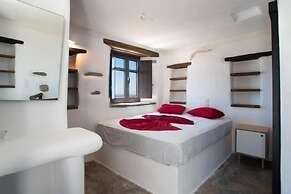 Aspro Paros Villa for 6-7