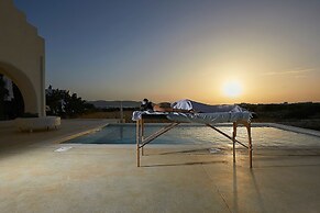 Luxury Villa Libra - Allparos Villas