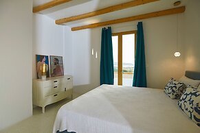 Luxury Villa Libra - Allparos Villas