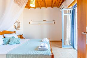 Villa Ioanna for 10 - Allparos Villas