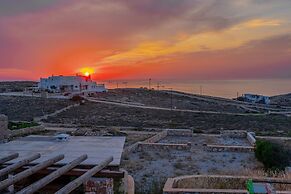 Villa Ioanna for 10 - Allparos Villas