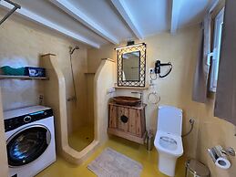 Stephany s Skyline Studio