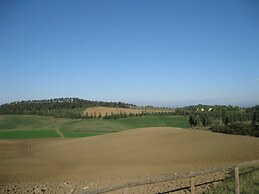 Apartment Between Pisa and Livorno