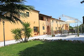 Apartment Between Pisa and Livorno