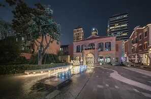 Jinglai Hotel Bushe