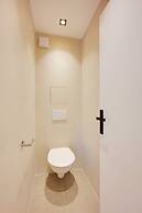 Charming Apt With AC & Balcony