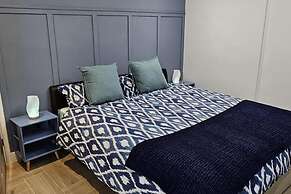 Chester - 4 Bed House Free Parking