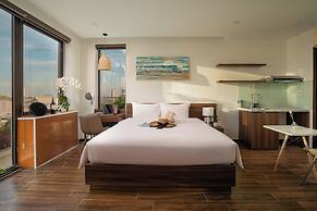 Dragon View Riverfront Hotel by Haviland