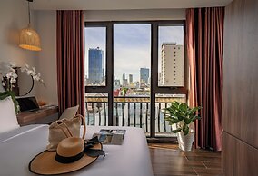 Dragon View Riverfront Hotel by Haviland