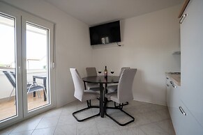 Apartments Najam Skundric