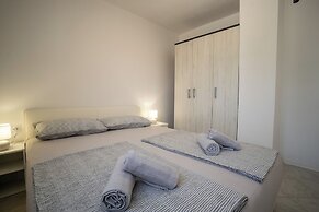 Apartments Najam Skundric