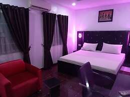 De - Calmcity Guest House